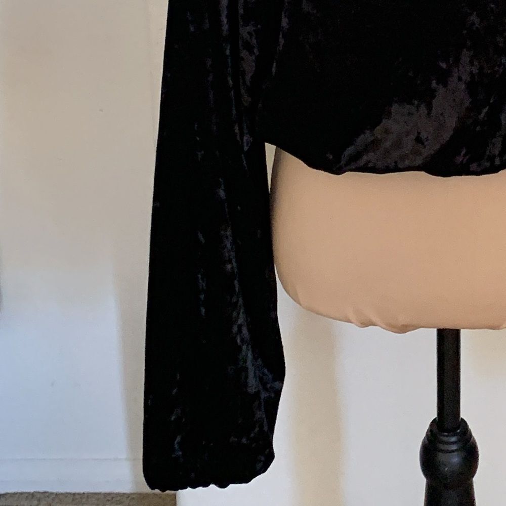 Black Velvet Long Sleeve Tops Size 3X NWT - Picture 14 of 16